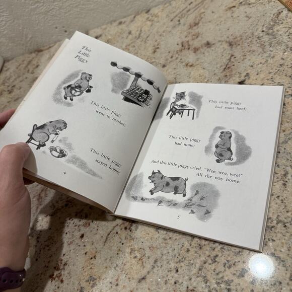 Vintage 1969 Little Golden Book This Little Piggy & Other Counting Rhymes - Picture 6 of 11